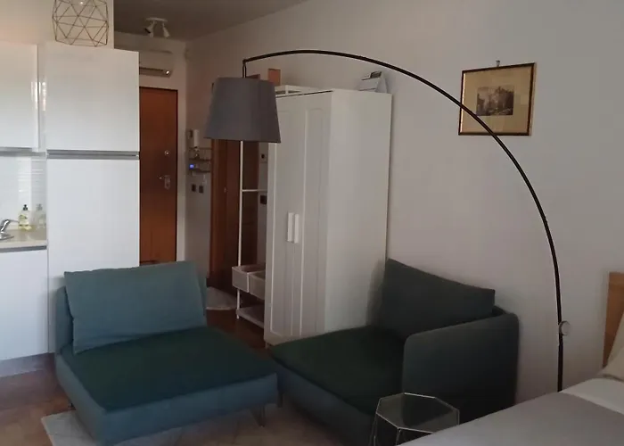 Marcus Modern Apartment